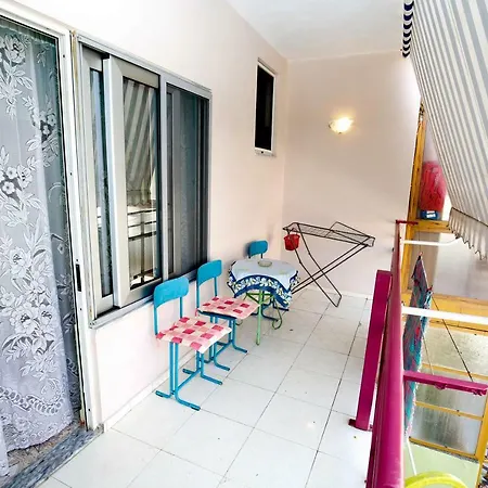 Eco House *
