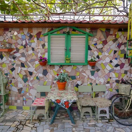 Eco House * شكودر