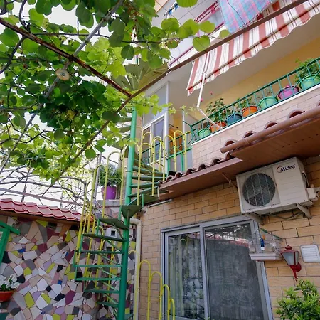 Apartment Eco House *